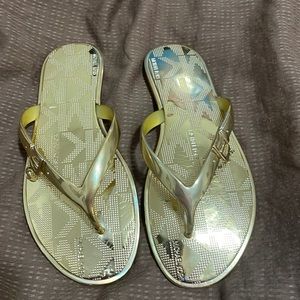 MICHAEL KORS FLIP FLOP SANDALS